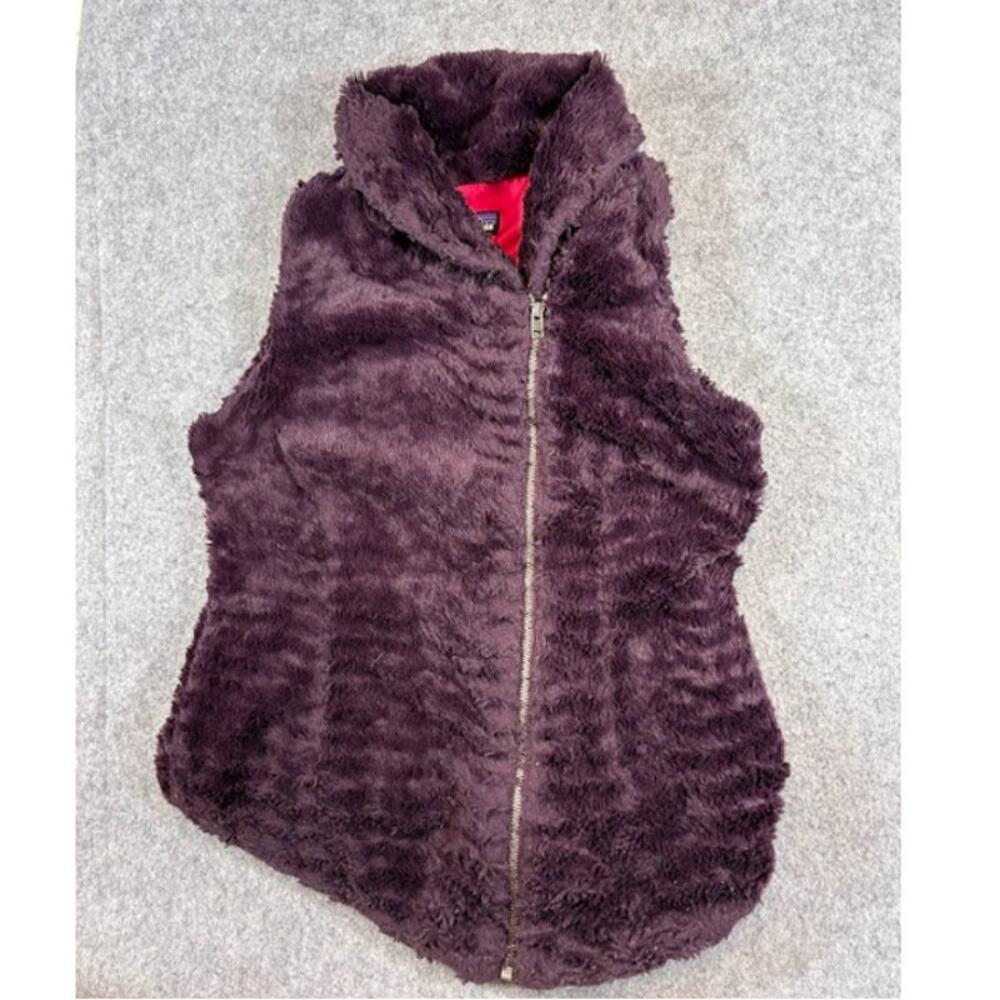 Patagonia Pelage Faux Fur Fleece Vest Womens M Plum Asymmetric Zip Cozy Winter